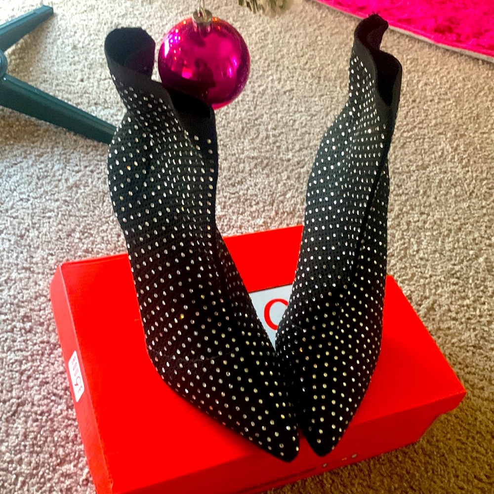 Black Heels w/Diamonds